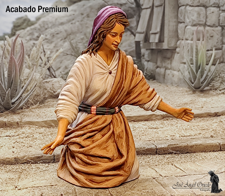 Figuras de Belén - 24 Pastora Adorando